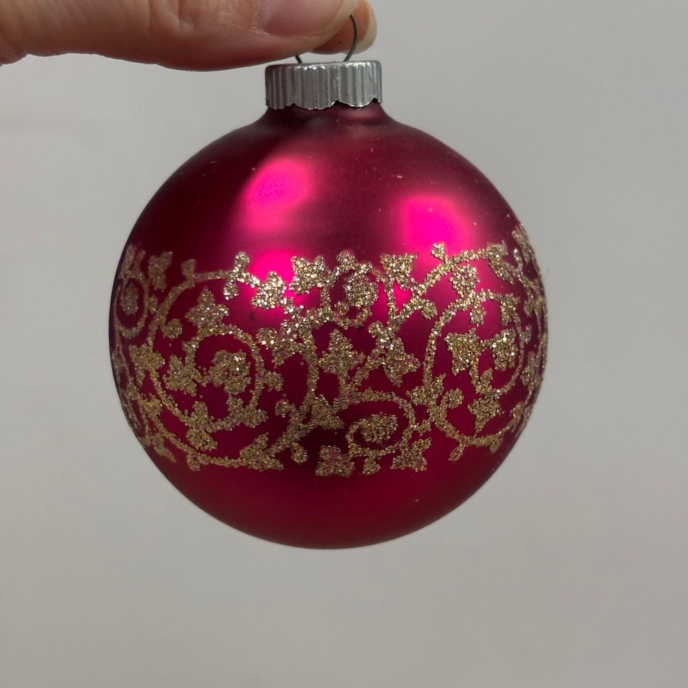 Shiny Brite Vintage Christmas Ornaments Fuchsia Pink Gold Glitter Stenciled 12ct - Picture 5 of 9